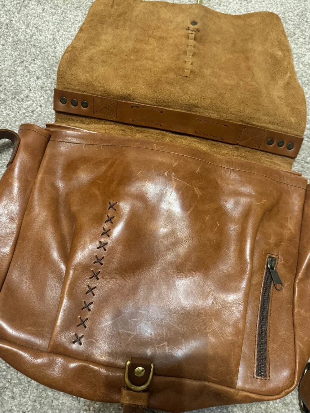 Leather Messenger Bag in Brown
